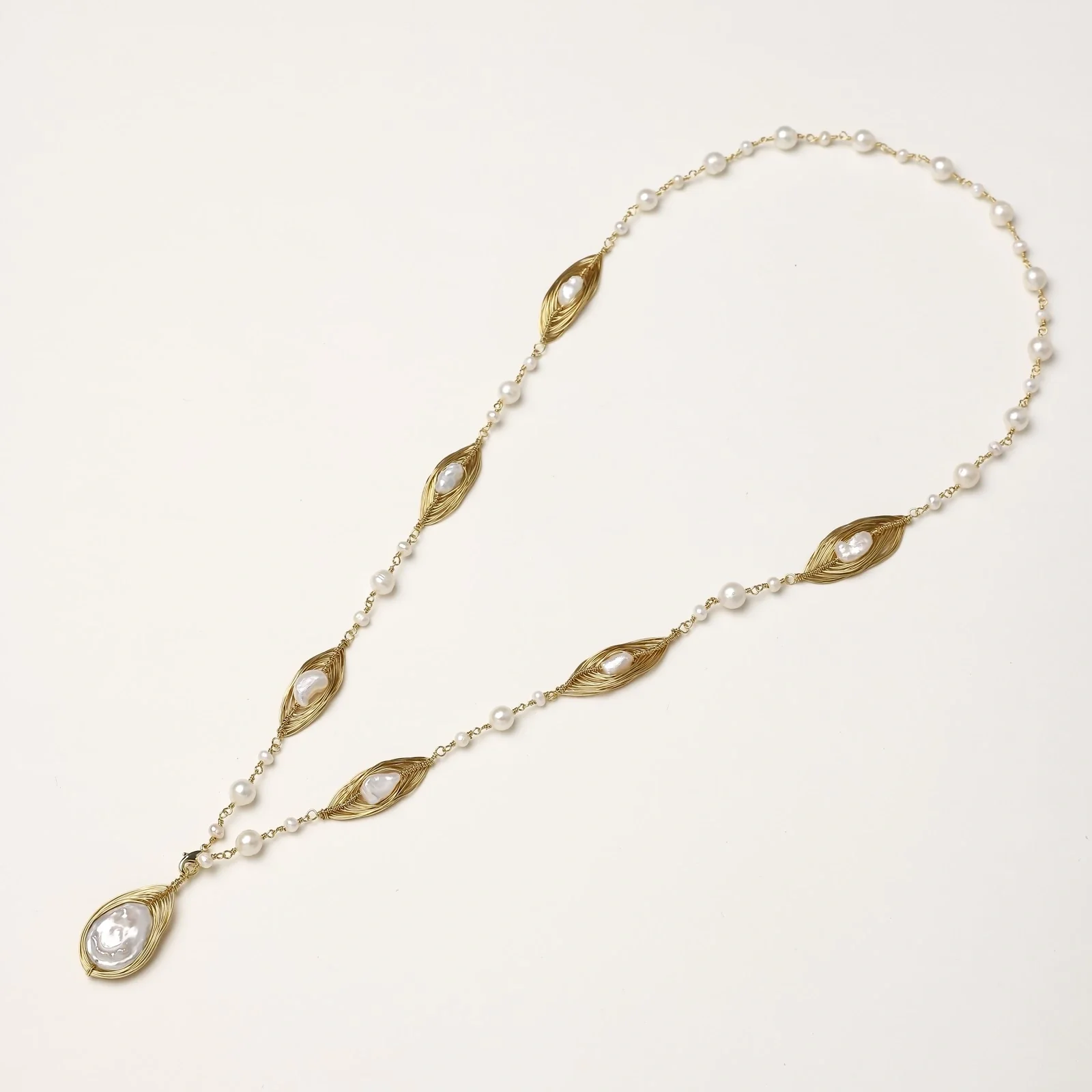 Golden Leaf Baroque Necklace - Image 3
