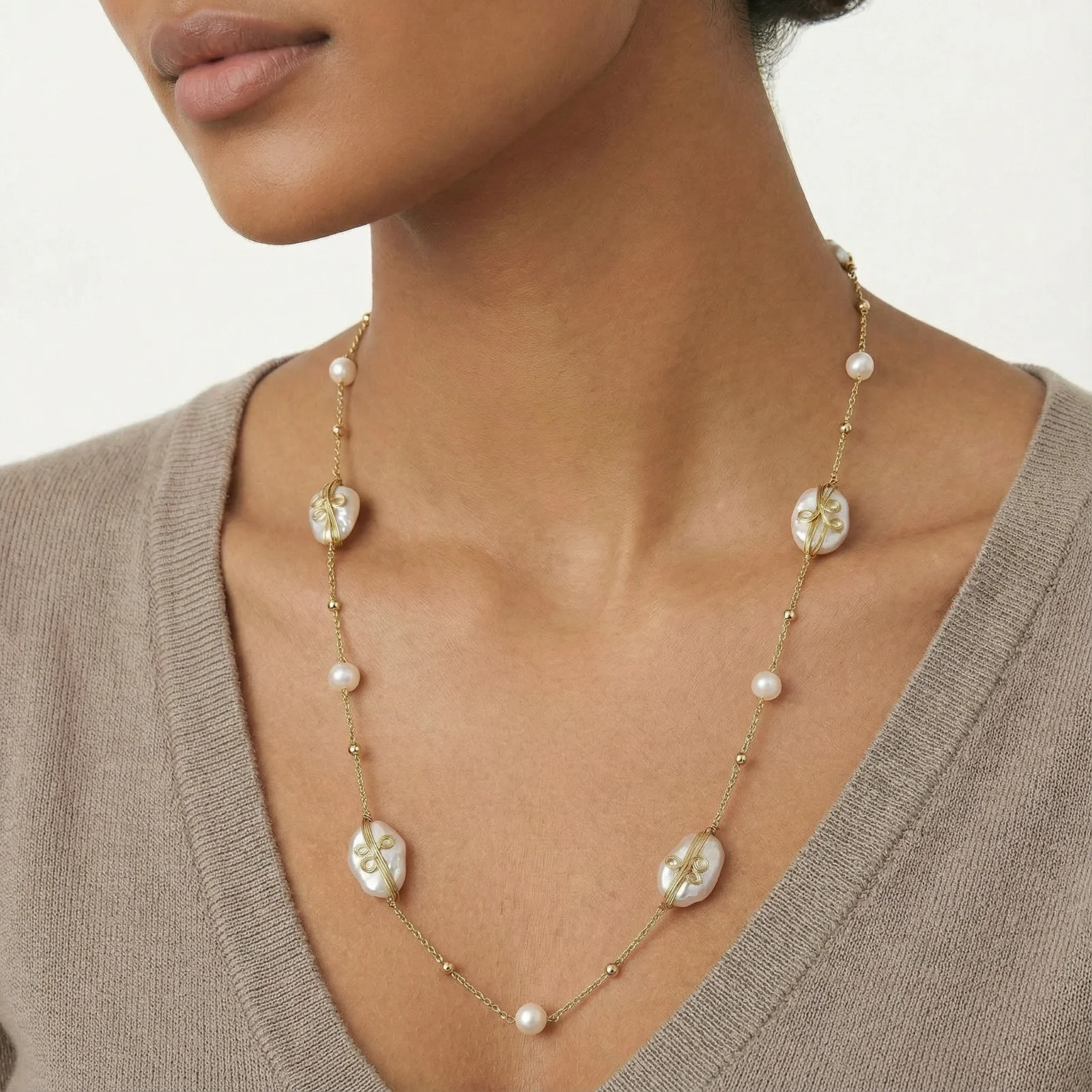 Baroque Pearl Necklace - Image 3