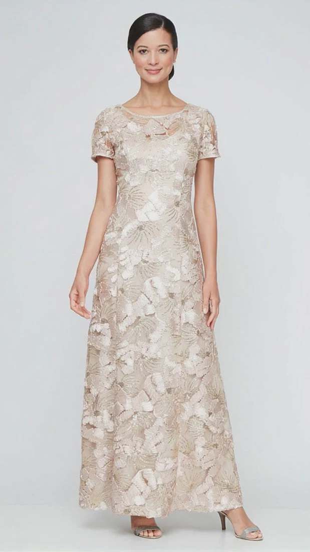 Soutache A-Line Dress with Short Sleeves - Image 9