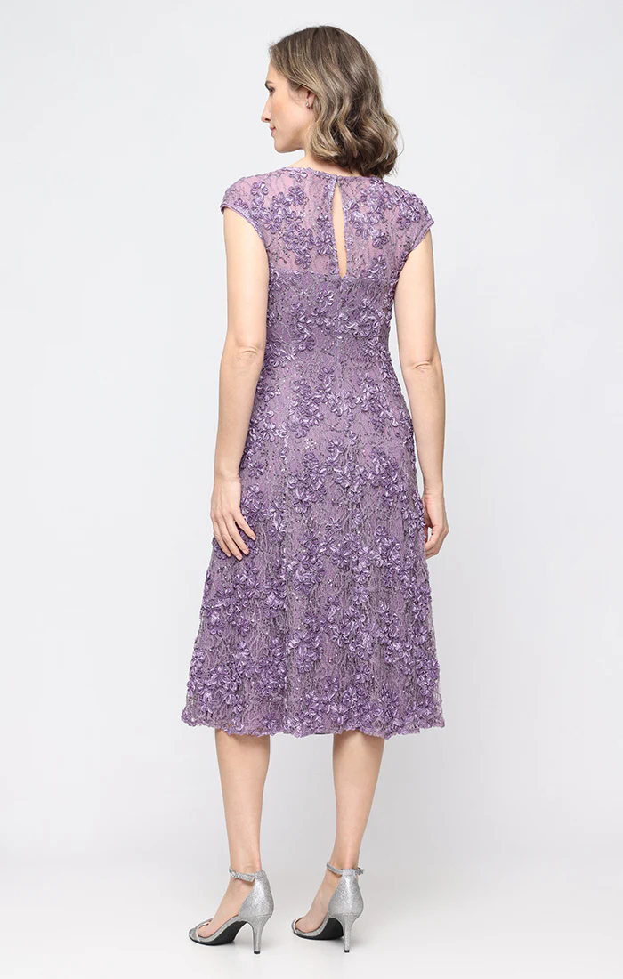Midi Lace Soutache Dress with Sweetheart Neckline - Image 3
