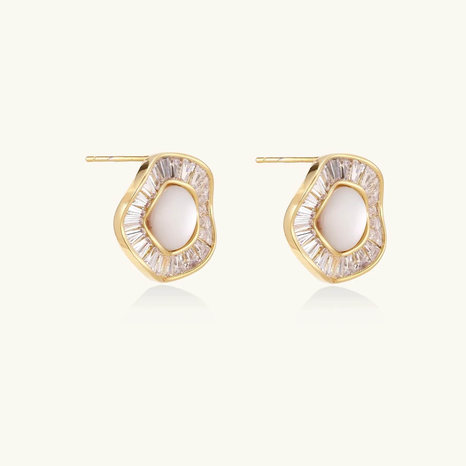 Sunburst Pearl Stud Earrings - Image 4