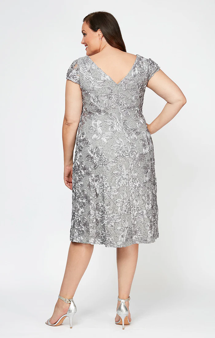 Plus Audrey Rosette Lace Short Dress - Image 4
