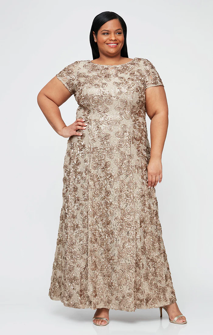 Plus Evelyn Rosette Lace Long Gown - Image 5