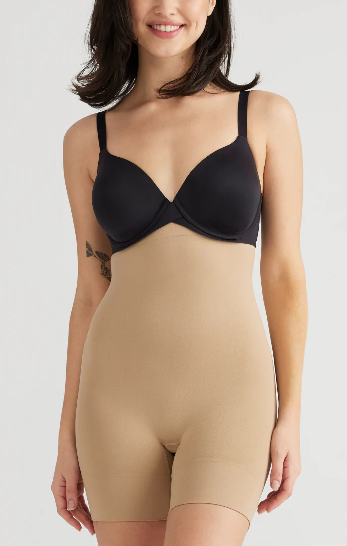 Yummie High-Waist Rear Shaping Short - Image 4