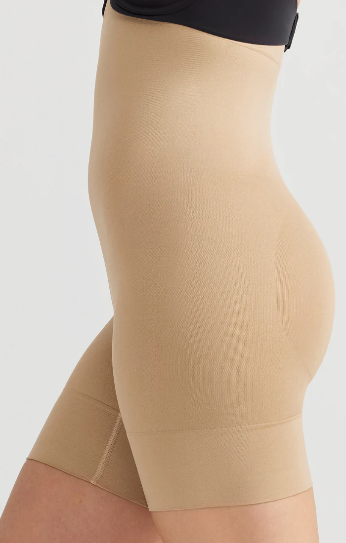 Yummie High-Waist Rear Shaping Short - Image 6
