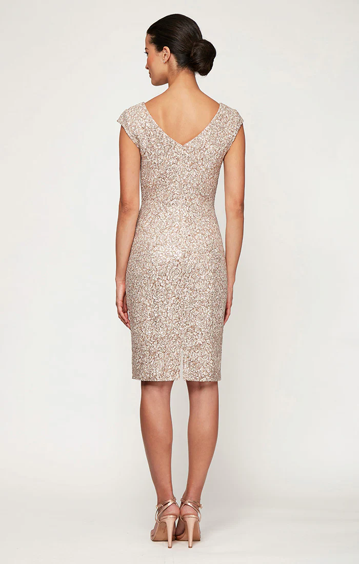 Regular - Corded Lace Cocktail Dress with Sequin Detail - Image 4