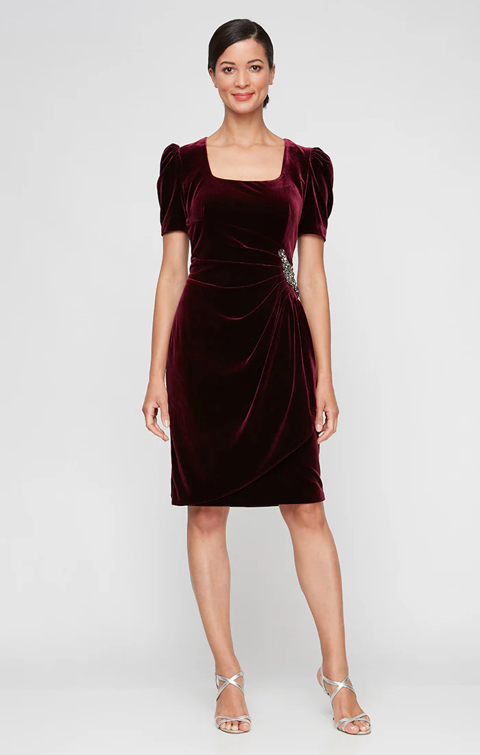 Regular - Scoop Neck Velvet Sheath Dress